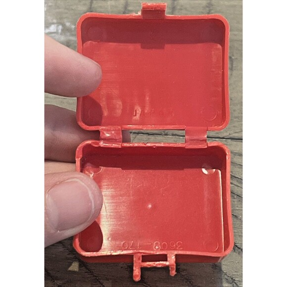 Vintage Barbie Mattel Tutti Let's Play Barbie #3608 Mini Red Doll Case HTF VTG - Picture 6 of 6